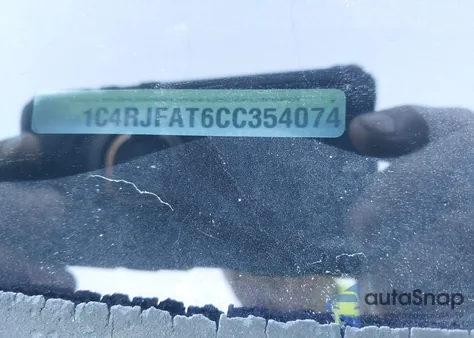 2012 Jeep Grand Cherokee Laredo from USA, damaged, VIN 1C4RJFAT6CC354074